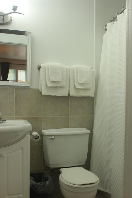 New Rockland Motel Bobcaygeon 외부 사진