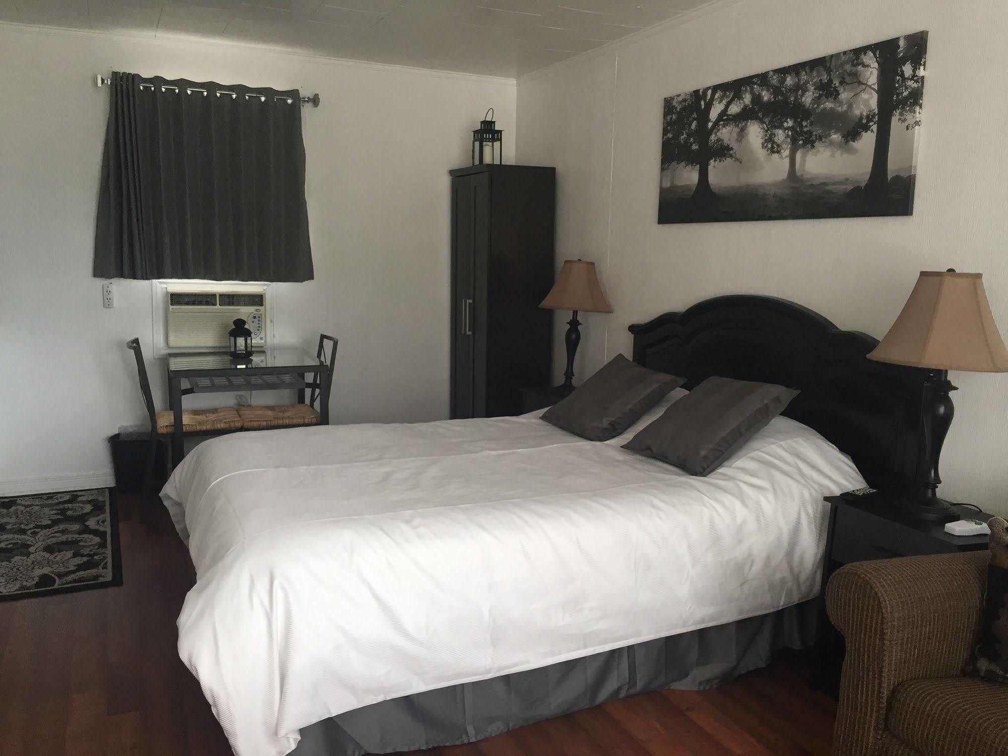 New Rockland Motel Bobcaygeon 외부 사진